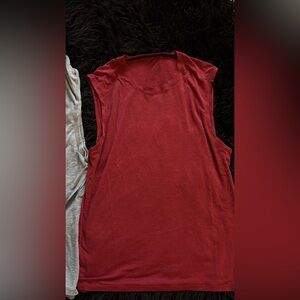 Sleeveless Red/Blue Tank-tops Combo